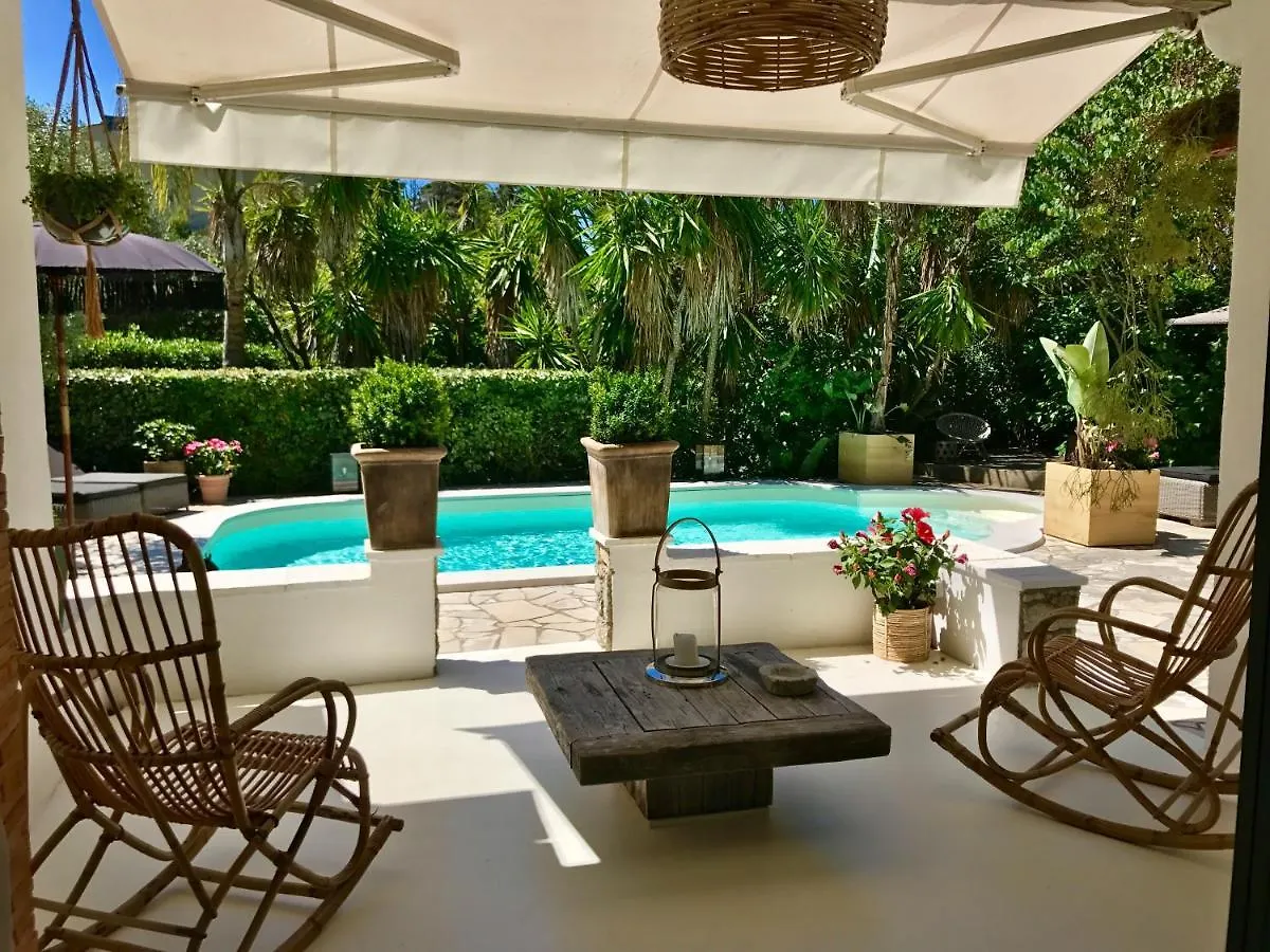 Villa Riviera Cannes Francie